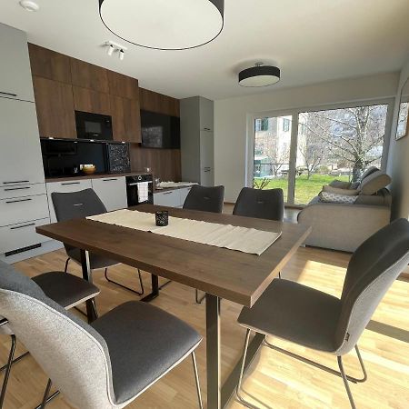Luxury - Apartment Mit Balkon In Seenaehe Gmunden Buitenkant foto